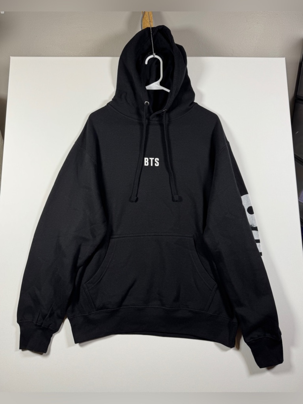 Target Exclusive BTS Merch 2026 BTS Arirang World Tour Hoodie size Medium
